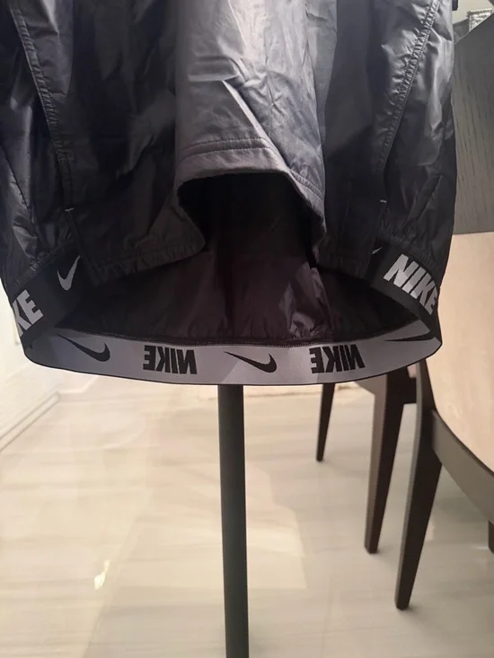 Nike Black and White Pullover Jacket with Tag - Picture 5 of 5